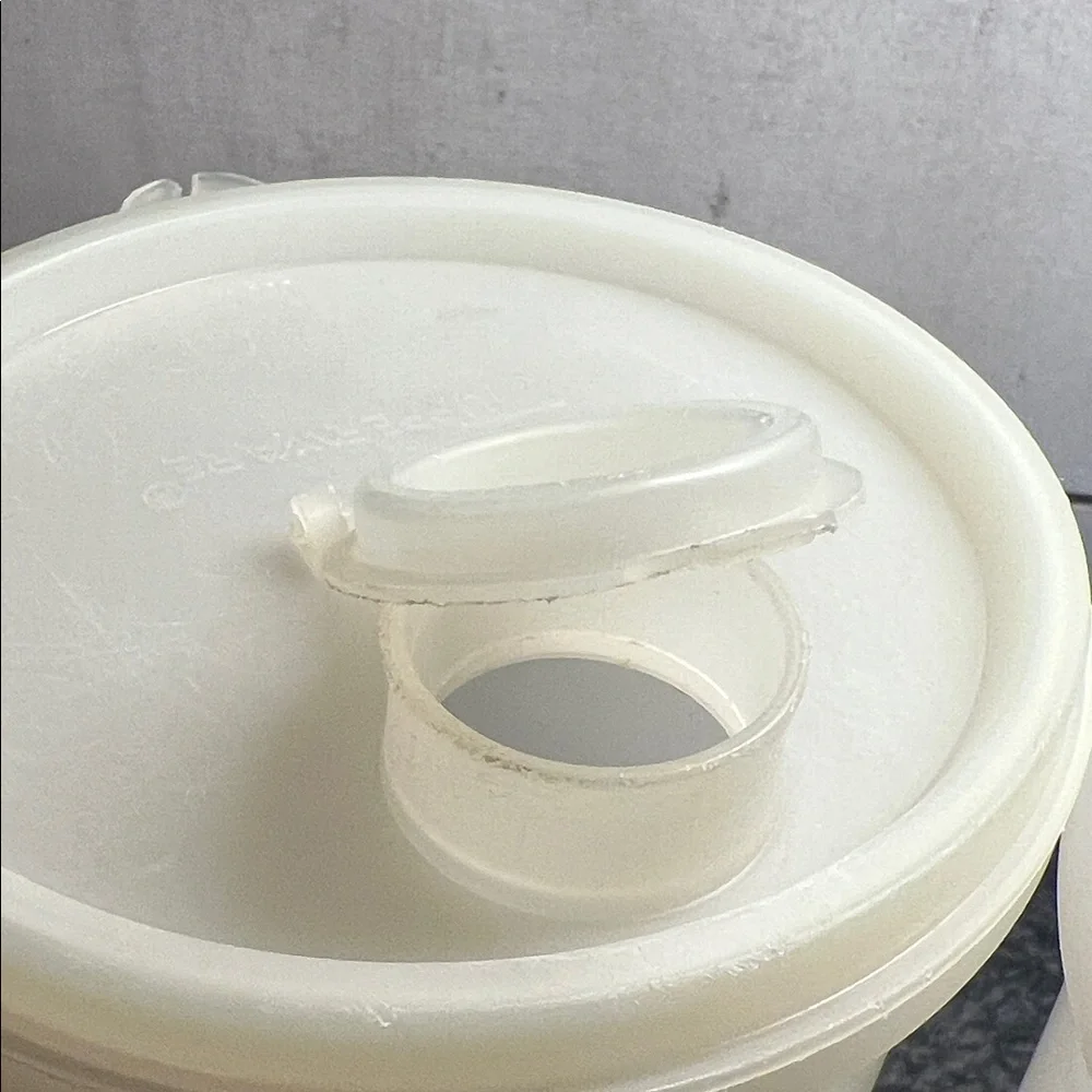 Tupperware this vintage
